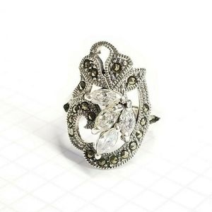 Marcasite sterling silver ring size 8